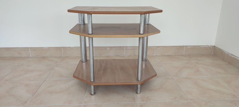 Mesa TV estimada