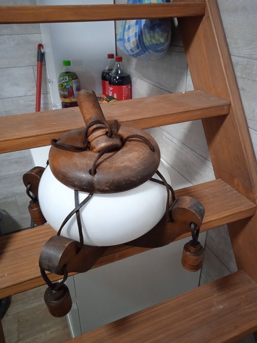 Żyrandol do przedpokoju  ciemny orzech