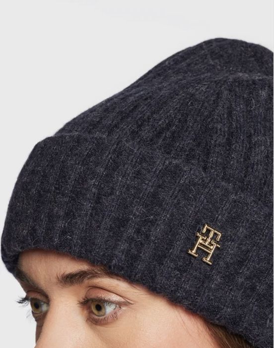 Продам шапку Tommy Hilfiger НОВАЯ
