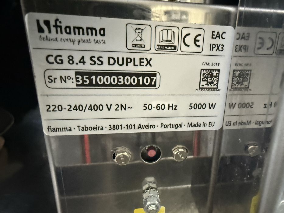 Chapa e prensa numa só Maguns Fiamma muito nova