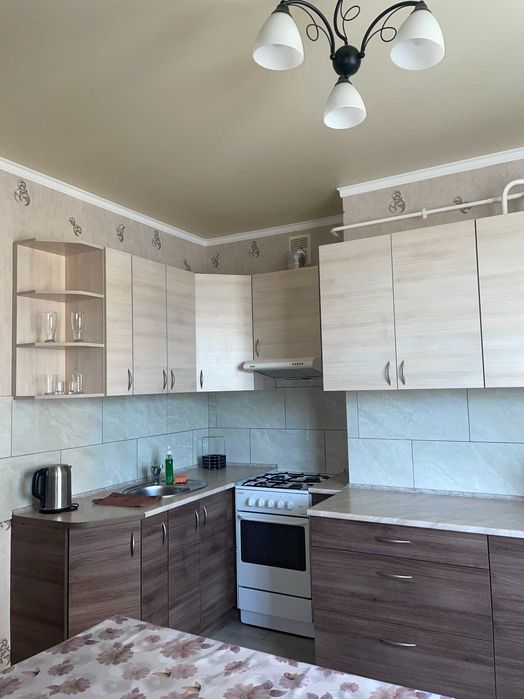 Квартира вільна !Новобудови Люкс класу!р-н ПРОМЕННЯ..Погодинно!