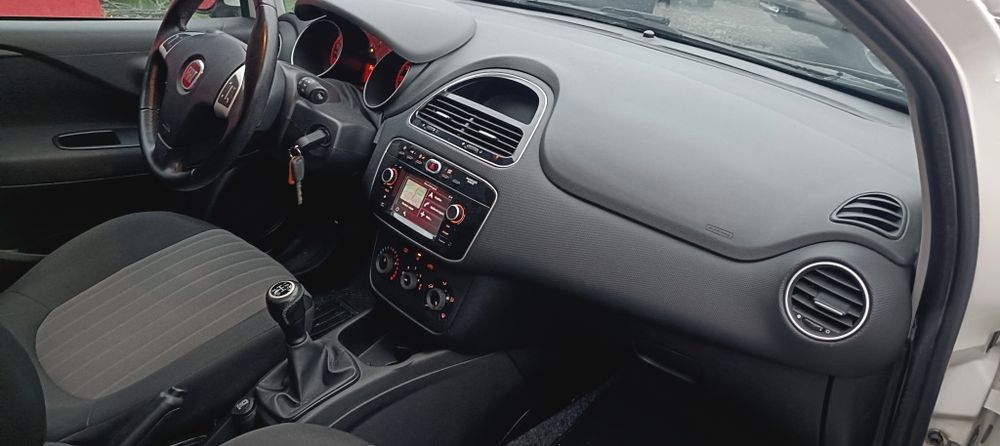 Fiat Punto 1.3M-Jet Louge IVA DEDUTÍVEL Nacional