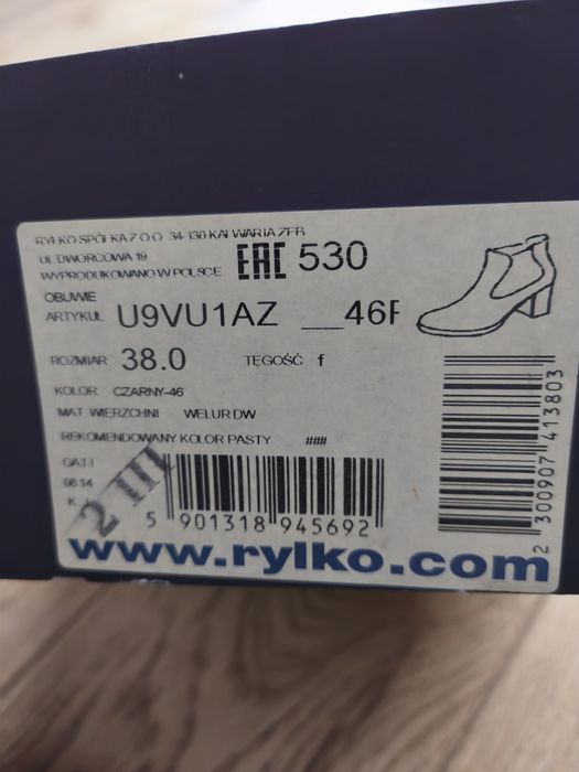 Botki zamszowe Ryłko – czarne, rozmiar 38, eleganckie na obcasie