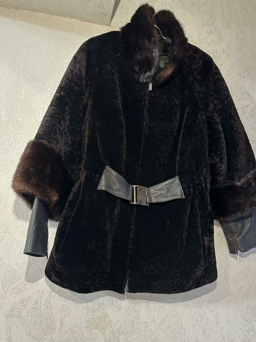 Шубка з мутону,куртка з мутону