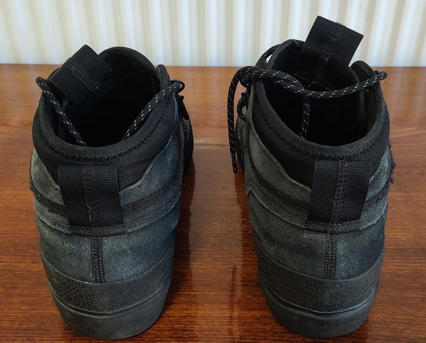 Високі кросівки Adidas AKANDO ATR