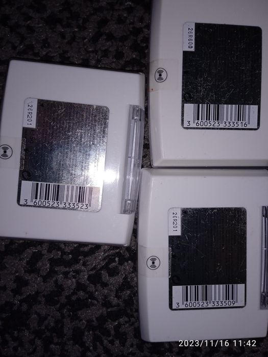 Szminki błyszczyki róże L'Oreal i Revlon  nowe plomba !!!