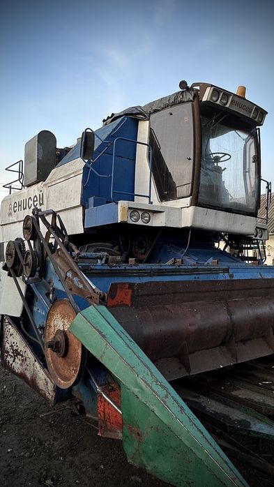 Комбайн Енисей 950