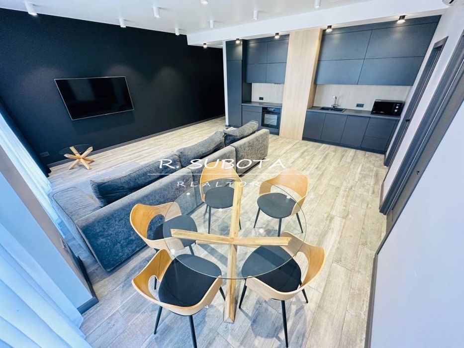 Продам 3-комн.квартиру с шикарным видом на Днепр. Фестивальный. Центр