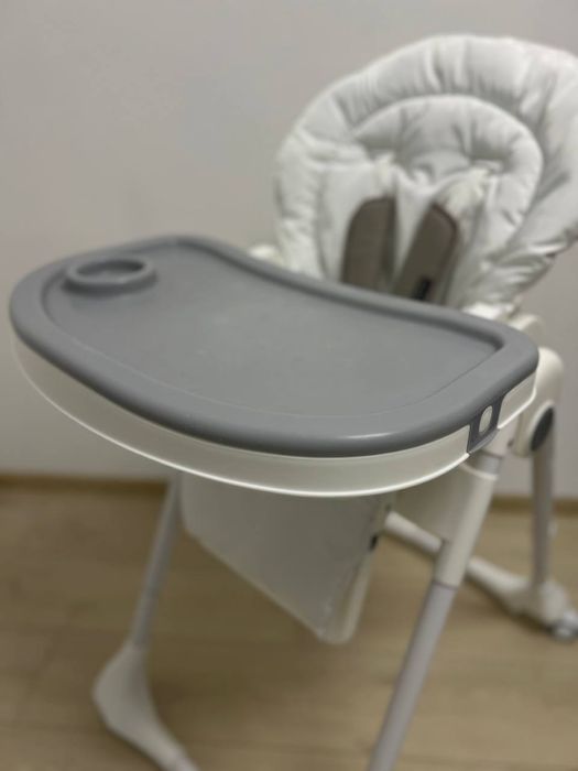 Стілець для годування, крісло для годування