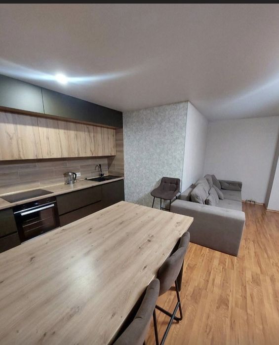 81м2 Продаж гарної 3 кім квартири Автономка