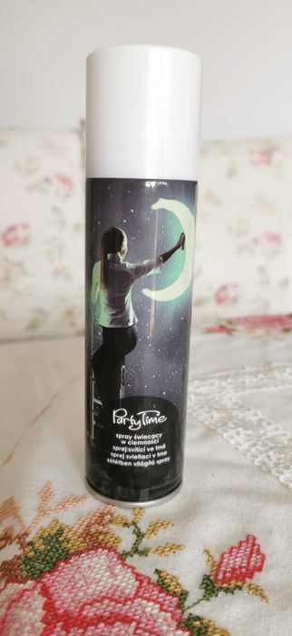 Spray Party time, świecący w ciemności