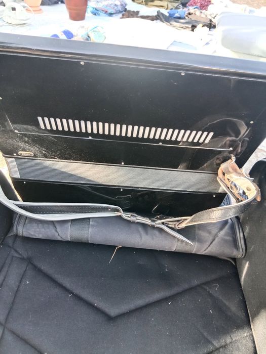 Accordion with Case64740316902530122