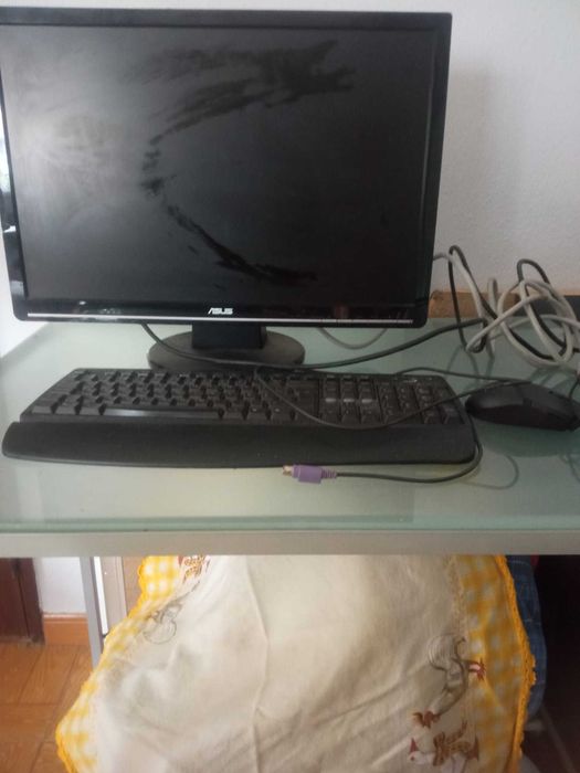 Computador  ASUS e torre474543799581419521