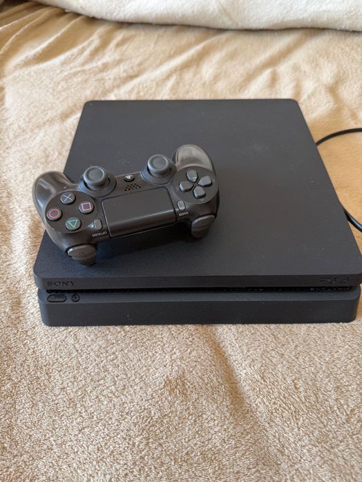 PlayStation 4 consola com o comando