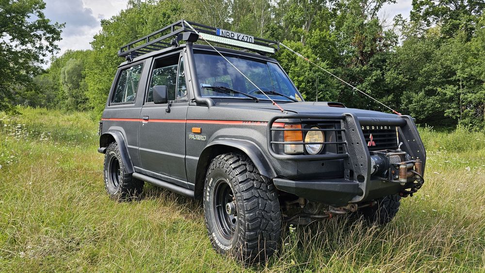 Mitsubishi Pajero 1   2.5 TD