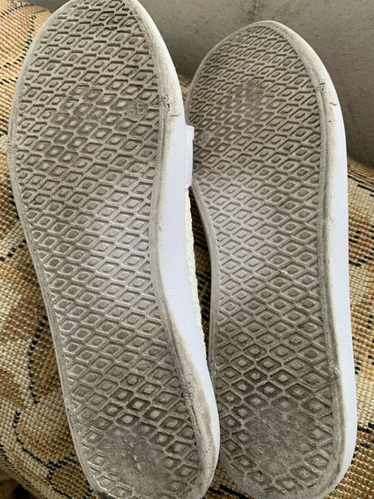 Продам макасіни жіночі