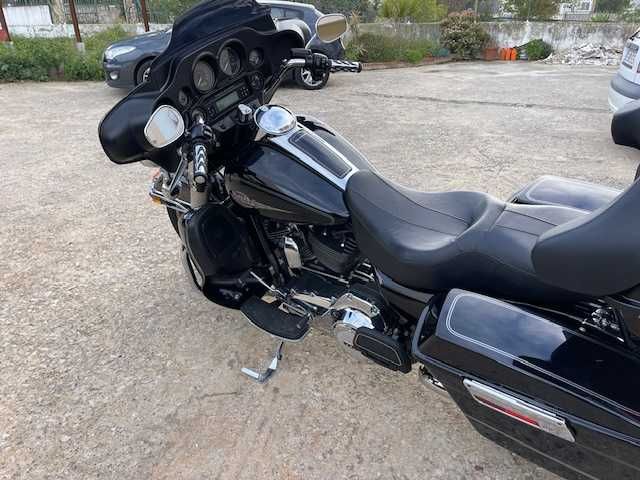 Harley Davidson Electra Glide FLHTC