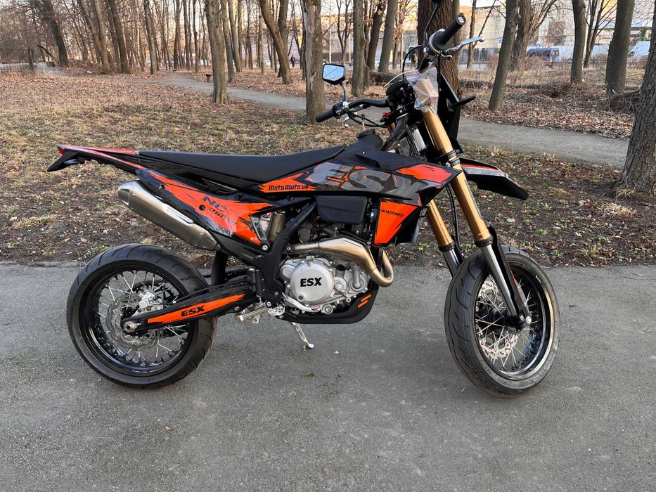 Мотоцикл ESX NC250 SM