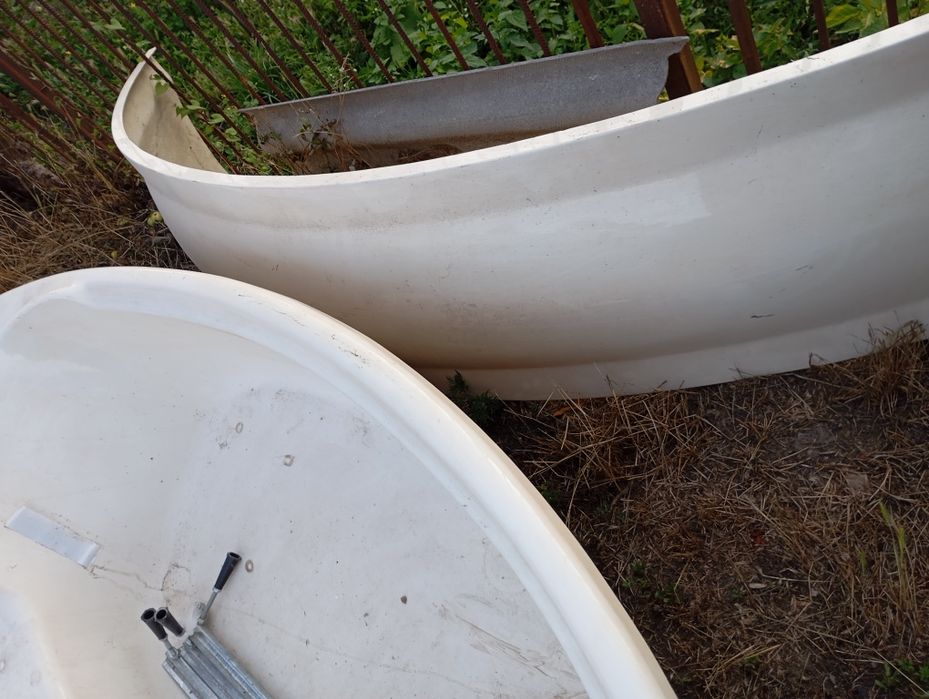 Пластикова ванна в гарному стані