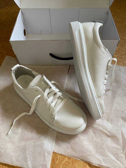 Шкіряні макасини/ Кросівки білі