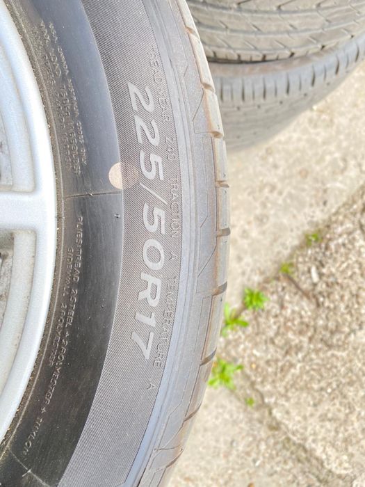 Резина 225/50 R17 Hankook Нова !