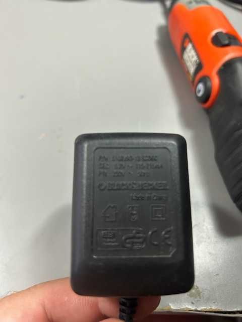 Aparafusadora Black & Decker KC9036 bateria nova