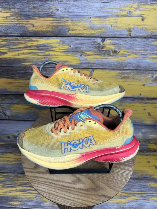 Оригінал розмір 42 кросівки Hoka Mach 6