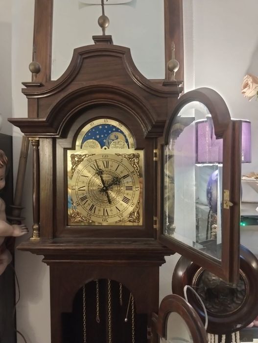 RELÓGIO Pé alto da marca Portuguesa REGULADORA com música Avé Maria