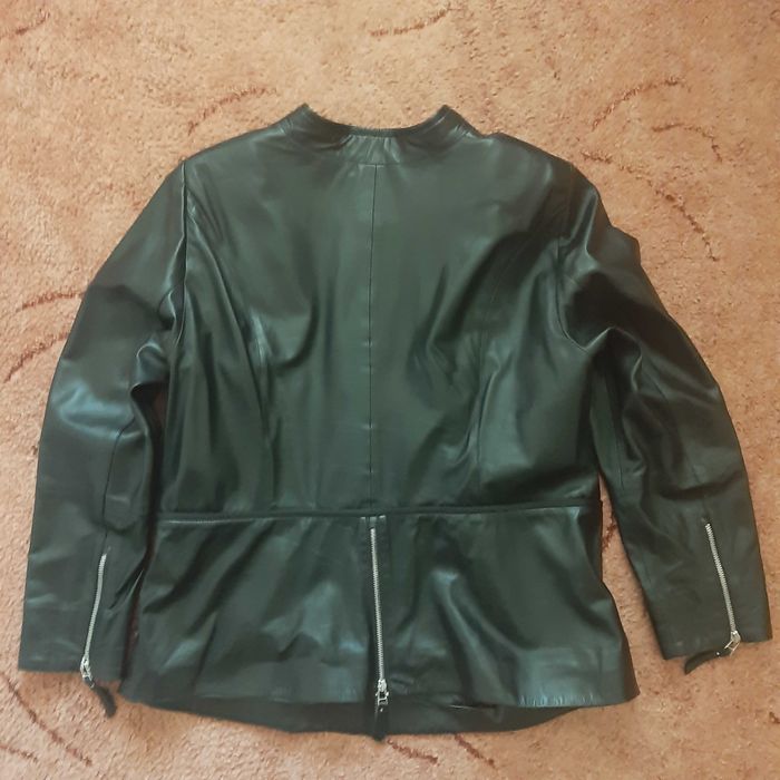 Куртка жіноча шкіряна