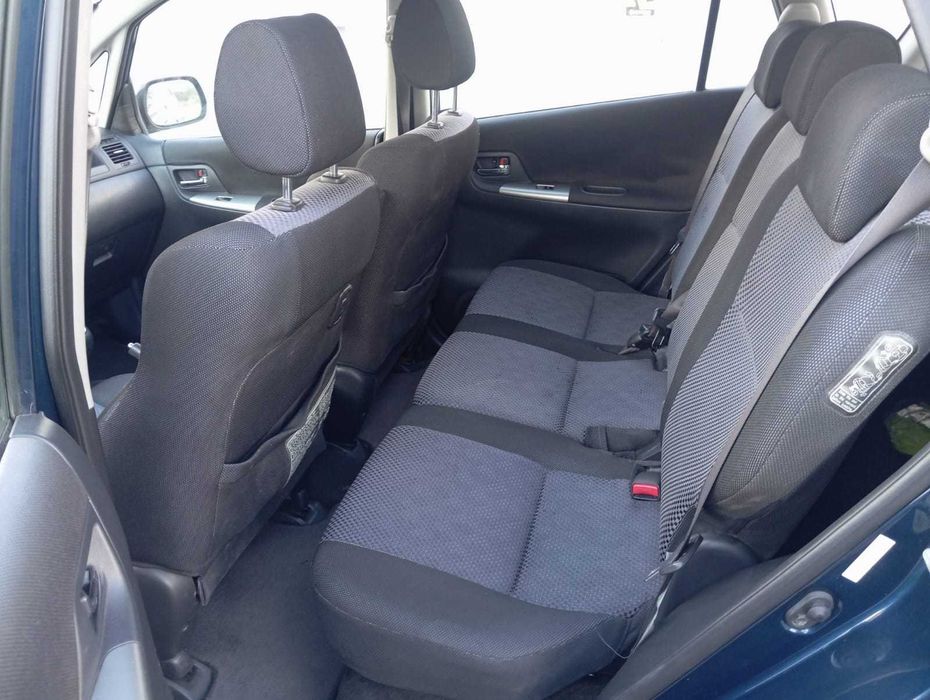 Toyota Corolla Verso — fotografia 9