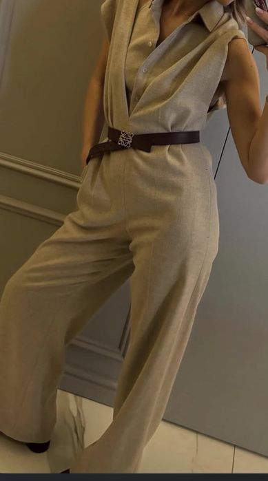 THE COAT костюм,приємний до тіла М розмоі