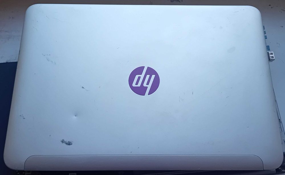 (6) laptop HP 14 z002na
