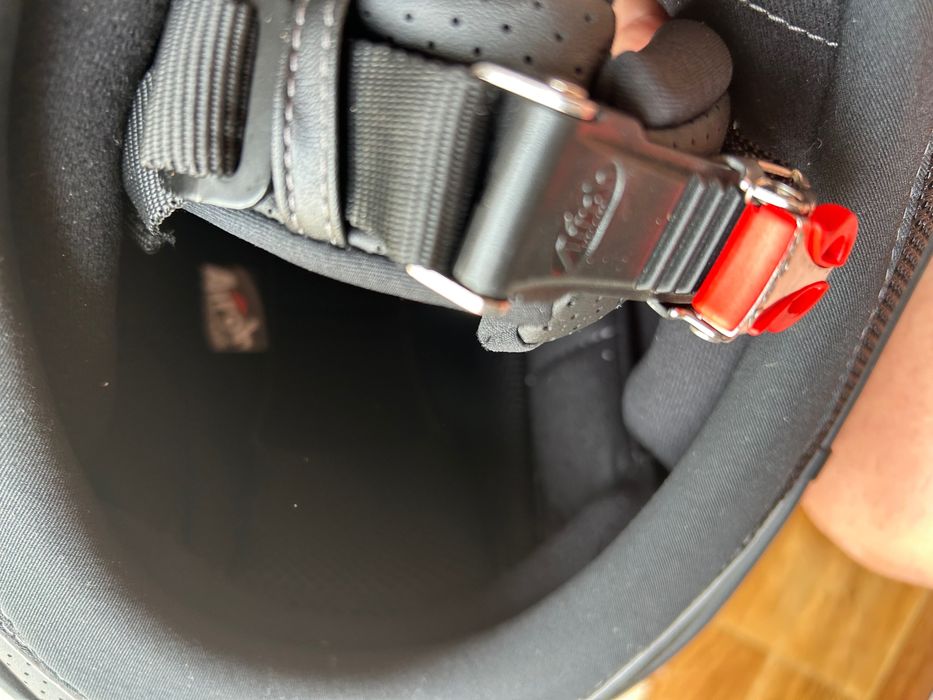 Capacete Airoh, modelo Spark