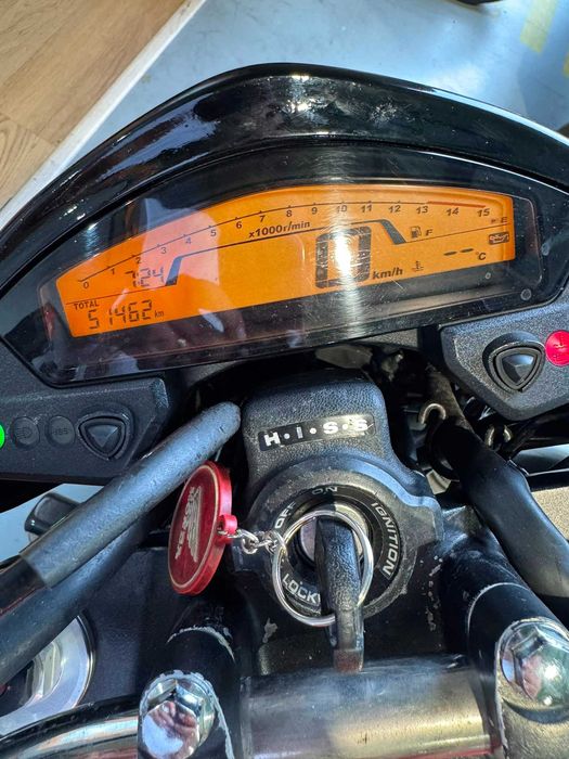 MOTO HONDA HORNET 2011