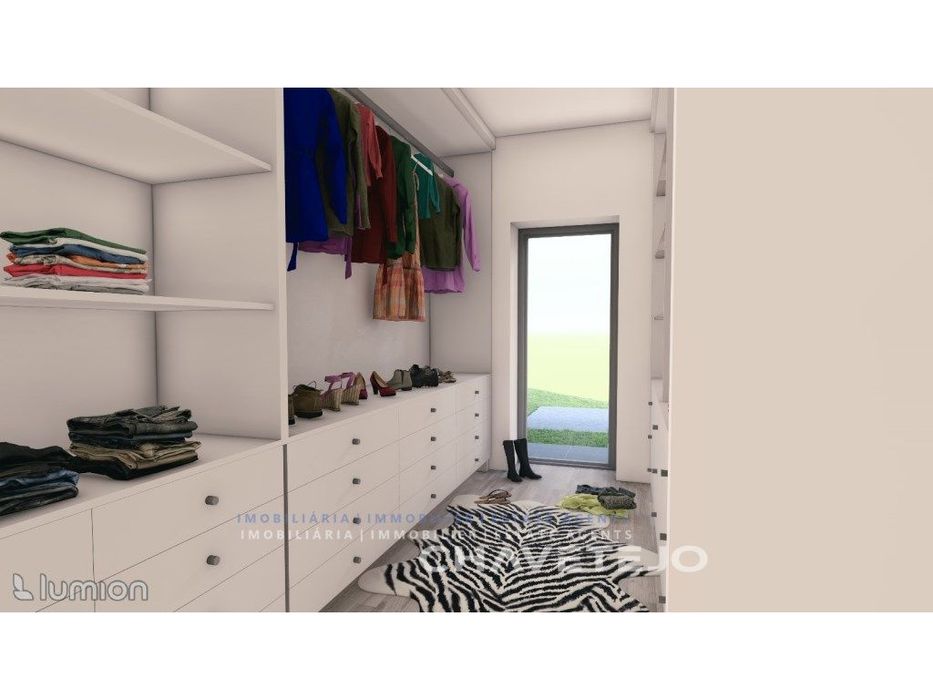 Terreno com projeto aprovado e licença de construção.