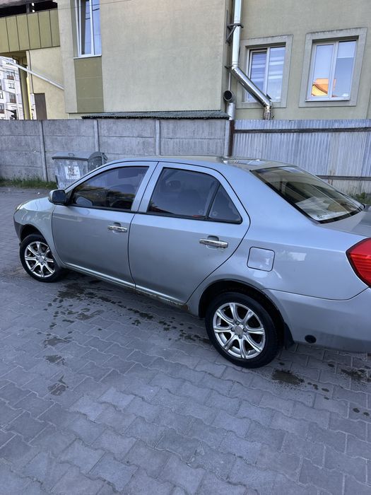 Продам Джилі мк2  2013