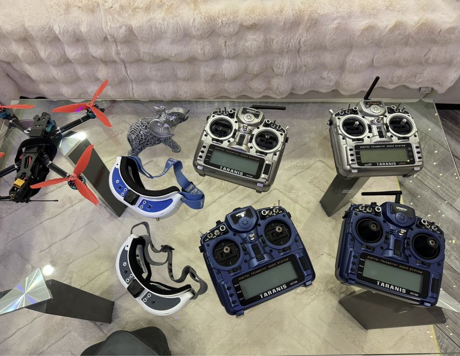 Квадрокоптер, пульт FPV Taranis X9D Plus 2019 SE 4 шт, FatShark HDO