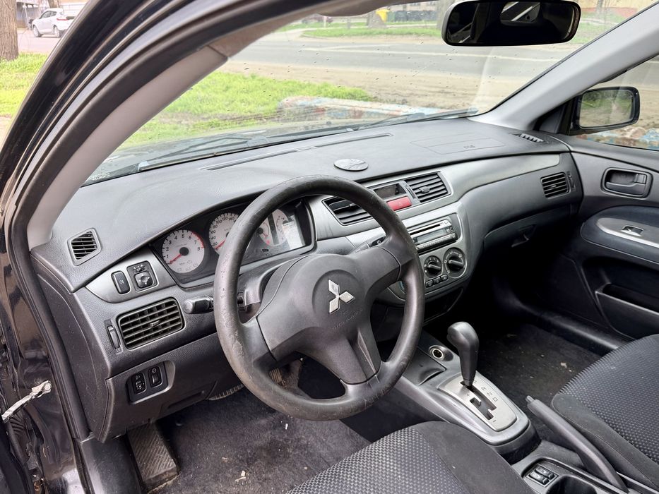 Срочний продаж  MITSUBISHI LANCER 2008