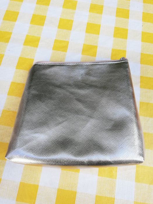 Bolsa dourada - Nova