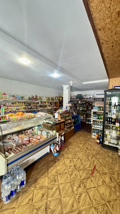 Магазин продовольчий Мошни