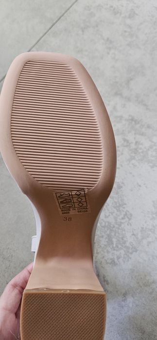 Nowe sandałki na lato