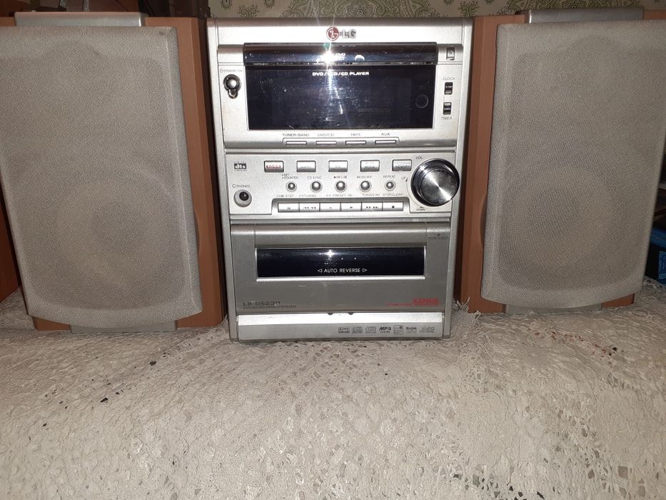 музичний центр LG LX D 5230A