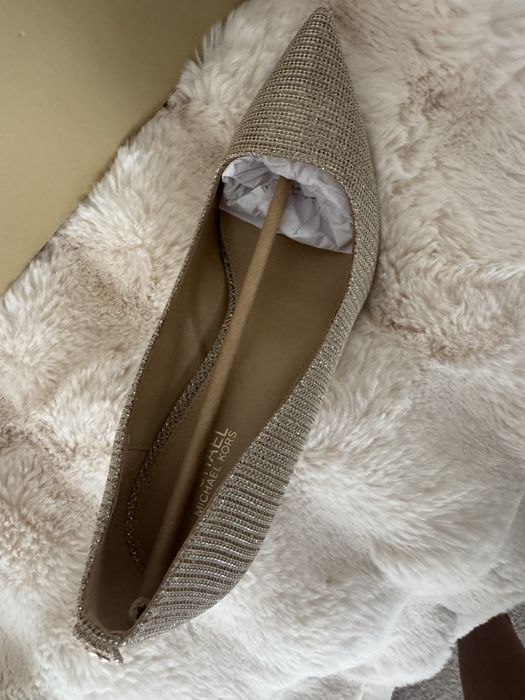 Sapatos MICHAEL KORSS originais novos