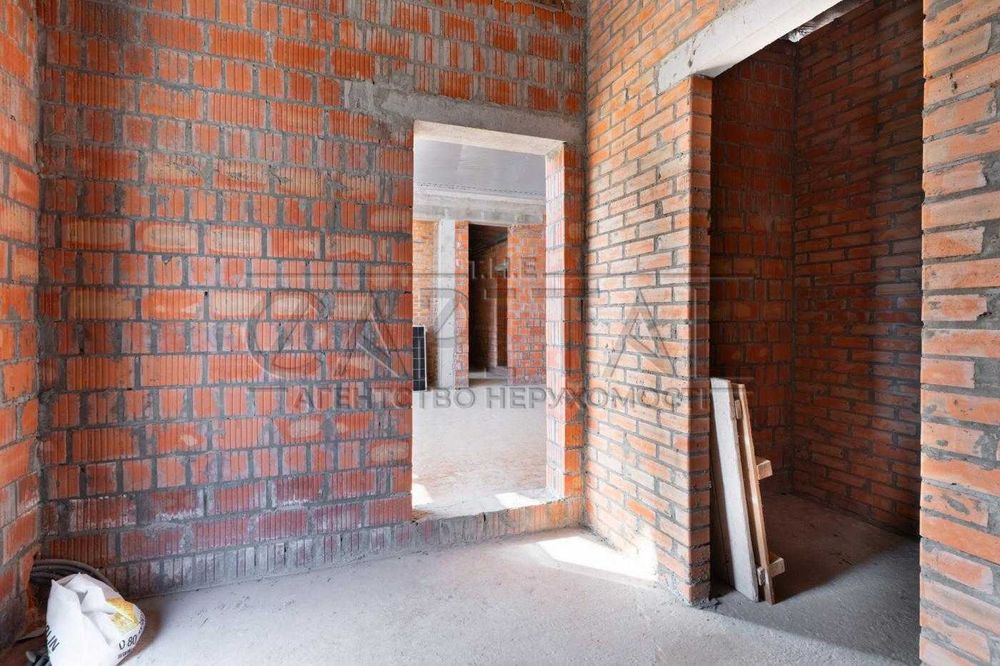 Продаж Нового Будинку, Ходосівка