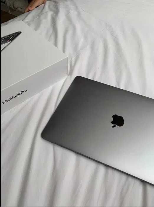 Macbook Pro 13" Touch Bar + Touch ID 256Gb SSD Como NOVO Fatura