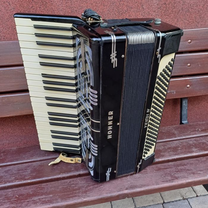 Akordeon hohner verdi 4