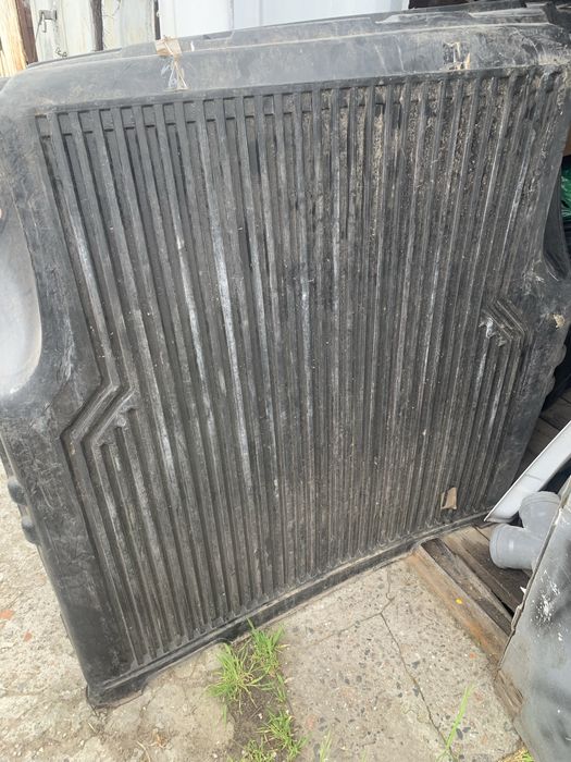 Вкладиш в кузов L200