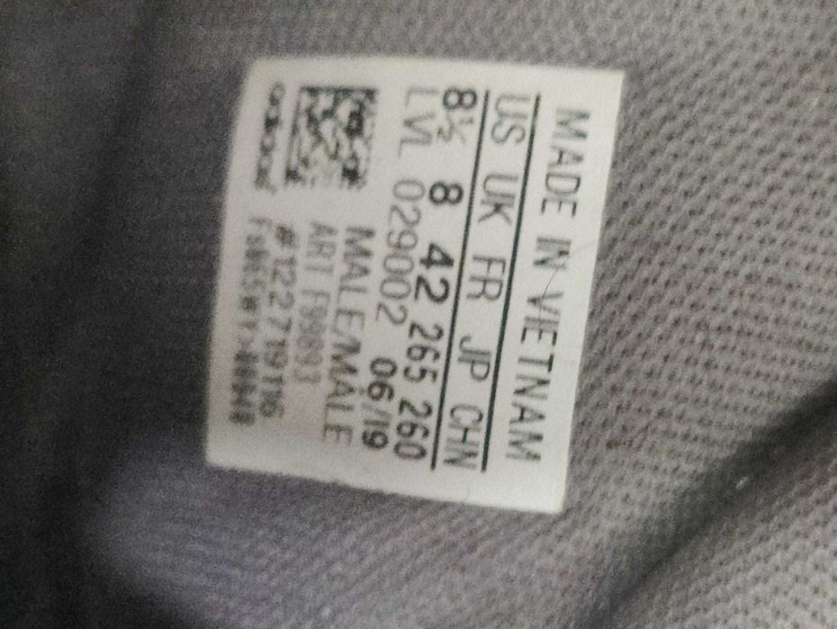Sapatilhas Adidas tam. 42 em excelente estado