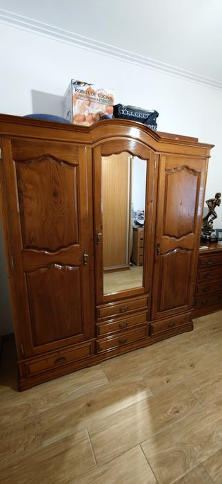 Mobília de Quarto Completa e Mesa de Sala com 6 Cadeiras