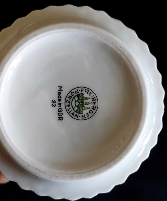 FREIBERGER Wazonik porcelanowy elegancky